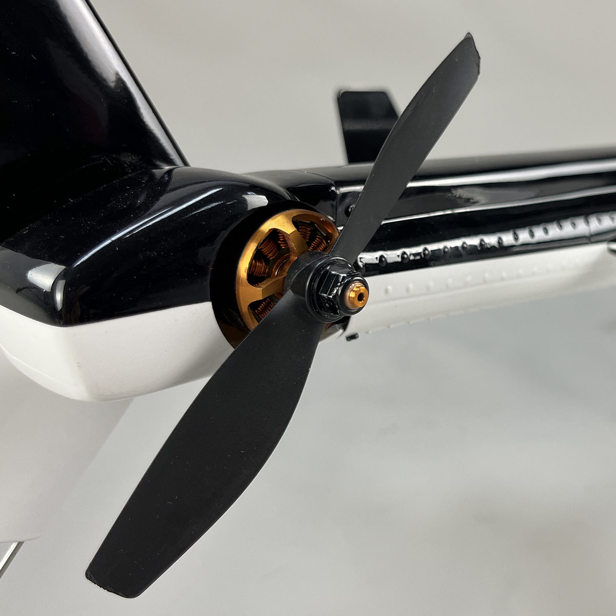 470 Dimensioni Airwolf RTF RC  - Rc Helicopter Nitro recensione e prezzo